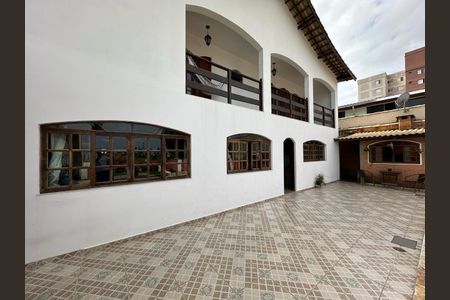 Casa à venda com 250m², 4 quartos e 3 vagas
