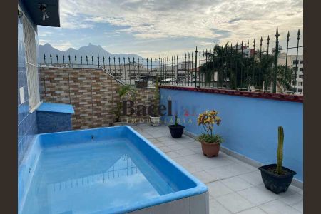 Casa à venda com 150m², 4 quartos e 2 vagas