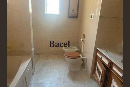 Casa à venda com 5 quartos, 360m² em Maracanã, Rio de Janeiro