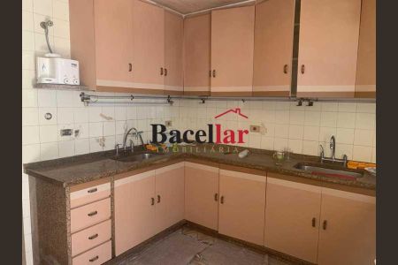 Casa à venda com 5 quartos, 360m² em Maracanã, Rio de Janeiro