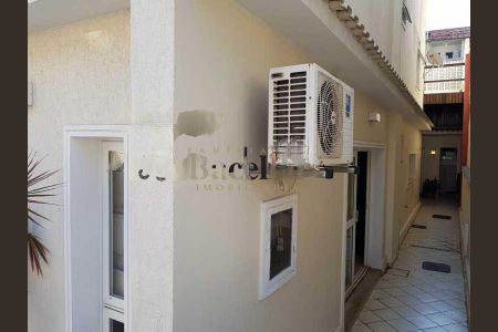 Casa de condomínio à venda com 134m², 3 quartos e 1 vaga