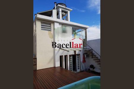 Casa de condomínio à venda com 134m², 3 quartos e 1 vaga