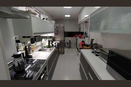 Apartamento à venda com 371m², 4 quartos e 2 vagas