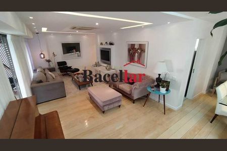 Apartamento à venda com 371m², 4 quartos e 2 vagas