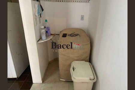 Casa à venda com 56m², 2 quartos e 1 vaga