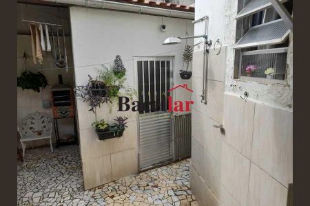 Casa à venda com 90m², 2 quartos e 1 vaga