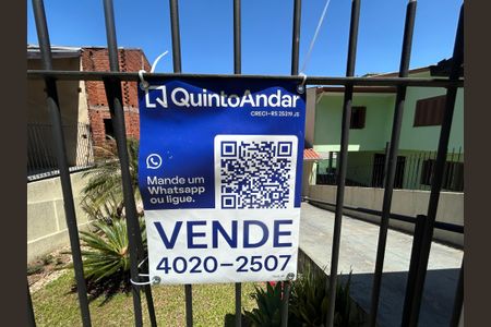 Casa à venda com 300m², 2 quartos e 2 vagasPlaca