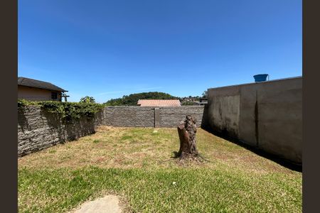 Casa à venda com 300m², 2 quartos e 2 vagasPátio