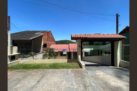 Casa à venda com 300m², 2 quartos e 2 vagasPlaca