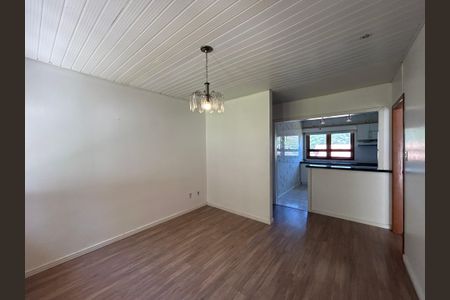 Casa à venda com 300m², 2 quartos e 2 vagasSala