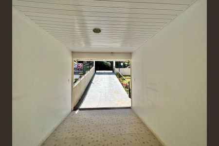 Casa à venda com 300m², 2 quartos e 2 vagasGaragem