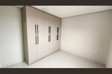 Foto 69 de casa à venda com 6 quartos, 190m² em Jardim Fernandes, São Paulo