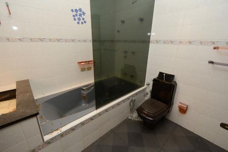 Casa à venda com 883m², 5 quartos e 8 vagasFoto 28