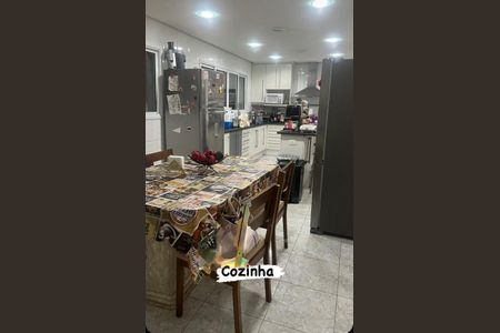 Casa à venda com 185m², 3 quartos e 3 vagasFoto 05