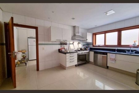 Casa à venda com 460m², 4 quartos e 5 vagas Casa à venda com 460m², 4 quartos e 5 vagasFoto 11