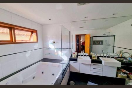 Casa à venda com 460m², 4 quartos e 5 vagas Casa à venda com 460m², 4 quartos e 5 vagasFoto 19