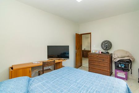 Casa à venda com 300m², 2 quartos e 4 vagasQuarto 2