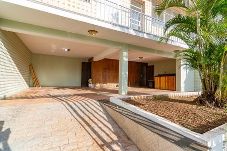 Casa à venda com 300m², 2 quartos e 4 vagasGaragem