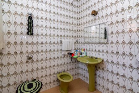 Casa à venda com 300m², 2 quartos e 4 vagasBanheiro