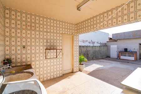 Casa à venda com 300m², 2 quartos e 4 vagasÁrea de Serviço