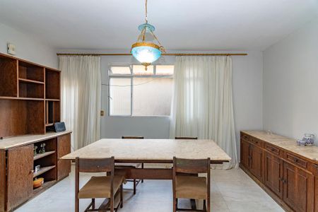 Casa à venda com 300m², 2 quartos e 4 vagasSala 2