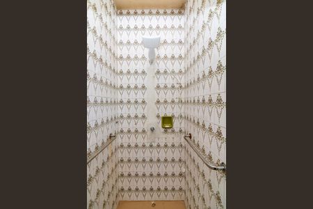 Casa à venda com 300m², 2 quartos e 4 vagasBanheiro