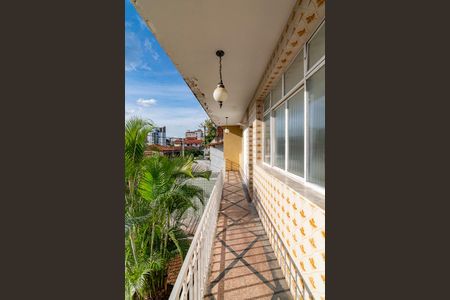 Casa à venda com 300m², 2 quartos e 4 vagasVaranda da Sala 1