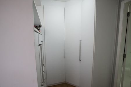 Casa de condomínio à venda com 240m², 5 quartos e 2 vagasCloset da Suíte 1