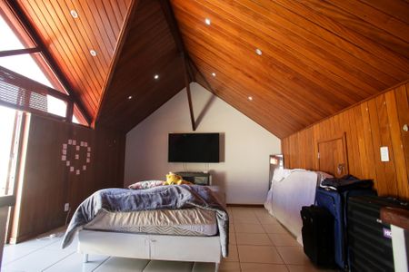 Casa de condomínio à venda com 240m², 5 quartos e 2 vagasQuarto Estúdio