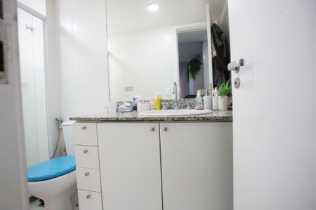 Casa de condomínio à venda com 240m², 5 quartos e 2 vagasBanheiro da Suíte 2