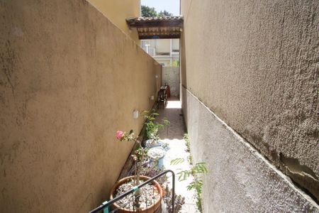 Casa de condomínio à venda com 240m², 5 quartos e 2 vagasCorredor Lateral