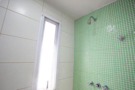 Casa de condomínio à venda com 240m², 5 quartos e 2 vagasBanheiro da Suíte 1