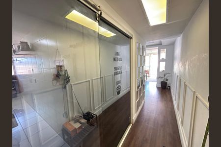 Apartamento à venda com 167m², 4 quartos e 2 vagasHall de entrada