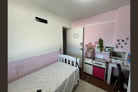 Apartamento à venda com 167m², 4 quartos e 2 vagasQuarto