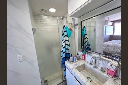 Apartamento à venda com 167m², 4 quartos e 2 vagasBanheiro da Suíte 1