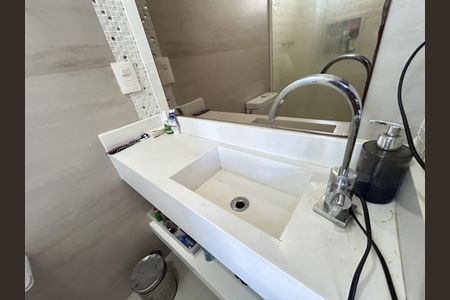 Apartamento à venda com 167m², 4 quartos e 2 vagasBanheiro da Suíte 2