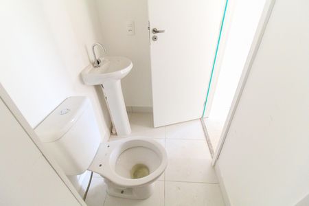 Apartamento para alugar com 33m², 2 quartos e sem vaga Apartamento para alugar com 33m², 2 quartos e sem vagaBanheiro
