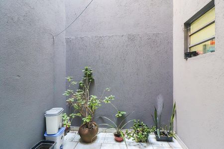 Casa à venda com 100m², 3 quartos e 5 vagas Casa à venda com 100m², 3 quartos e 5 vagasJardim de Inverno