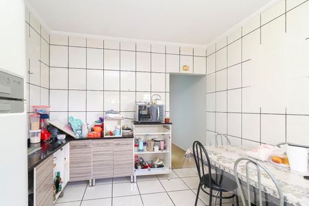 Casa à venda com 100m², 3 quartos e 5 vagas Casa à venda com 100m², 3 quartos e 5 vagasCozinha