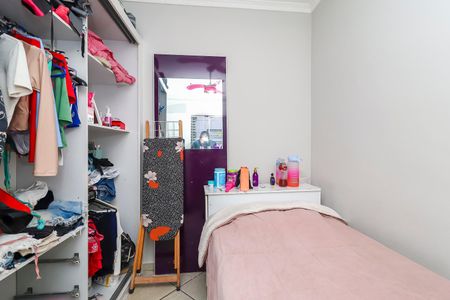 Casa à venda com 100m², 3 quartos e 5 vagas Casa à venda com 100m², 3 quartos e 5 vagasQuarto 2