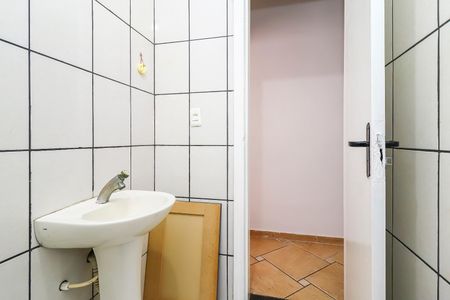 Casa à venda com 100m², 3 quartos e 5 vagas Casa à venda com 100m², 3 quartos e 5 vagasLavabo