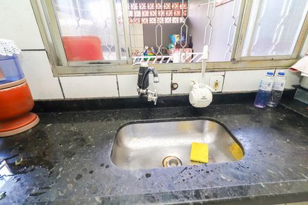 Casa à venda com 100m², 3 quartos e 5 vagas Casa à venda com 100m², 3 quartos e 5 vagasCozinha