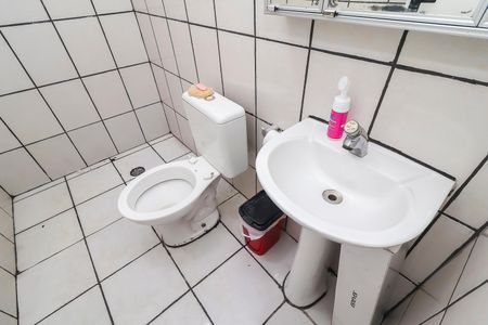 Casa à venda com 100m², 3 quartos e 5 vagas Casa à venda com 100m², 3 quartos e 5 vagasBanheiro Social