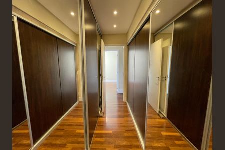 Apartamento à venda com 139m², 3 quartos e 2 vagasQuarto 3