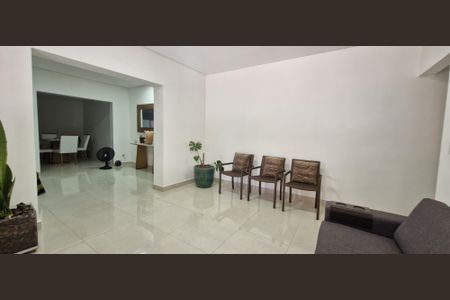 Casa à venda com 470m², 5 quartos e 8 vagas