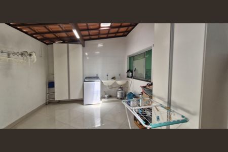 Casa à venda com 470m², 5 quartos e 8 vagas