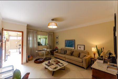 Sala de casa à venda com 3 quartos, 123m² em Piqueri, São Paulo