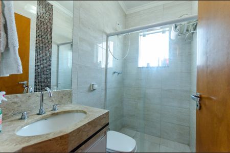 Casa à venda com 123m², 3 quartos e 1 vaga Casa à venda com 123m², 3 quartos e 1 vagaBanheiro