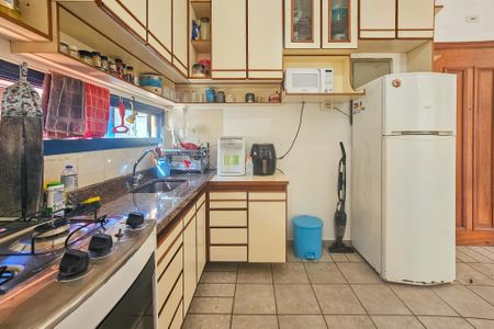 Apartamento para alugar com 68m², 2 quartos e 1 vaga Apartamento para alugar com 68m², 2 quartos e 1 vagaCozinha