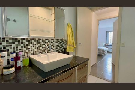 Apartamento à venda com 86m², 2 quartos e 1 vagaBanheiro